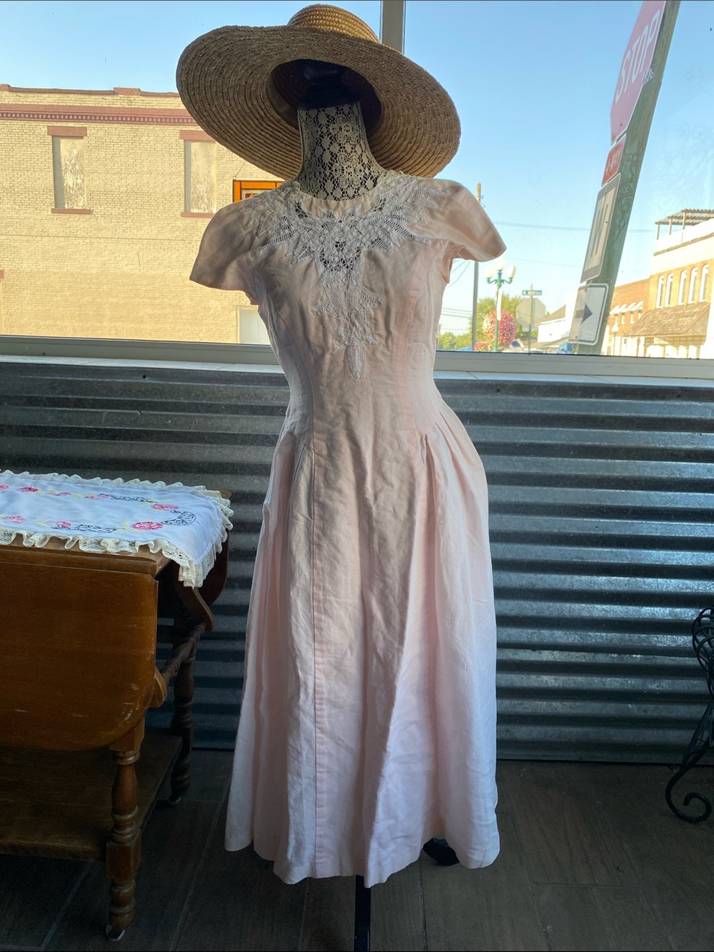 Vintage-Inspired Pink Lace Yoke Midi Dress 100%cotton&line XS ( good condition)